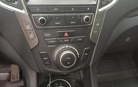 Hyundai Santa Fe III рестайлинг, 2017 год, 2 200 000 рублей, 14 фотография