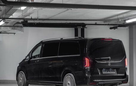 Mercedes-Benz V-Класс, 2023 год, 25 000 000 рублей, 22 фотография