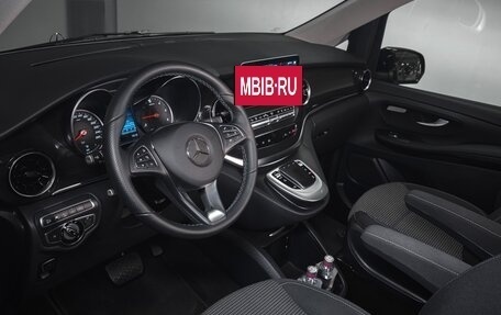Mercedes-Benz V-Класс, 2023 год, 25 000 000 рублей, 26 фотография