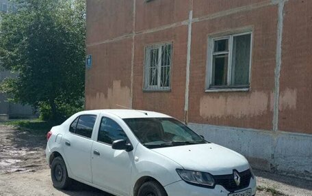 Renault Logan II, 2016 год, 300 000 рублей, 5 фотография