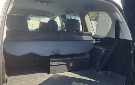 Toyota Land Cruiser Prado 150 рестайлинг 2, 2018 год, 4 400 000 рублей, 7 фотография