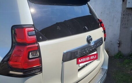 Toyota Land Cruiser Prado 150 рестайлинг 2, 2018 год, 4 400 000 рублей, 4 фотография