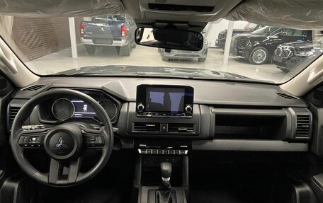 Mitsubishi L200, 2024 год, 4 700 000 рублей, 7 фотография