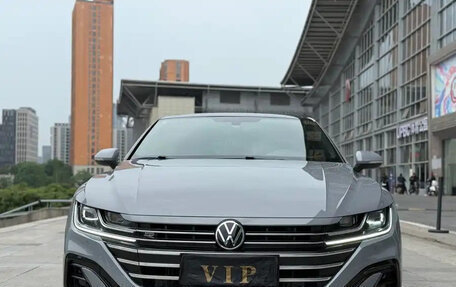 Volkswagen Arteon I, 2022 год, 2 350 000 рублей, 2 фотография