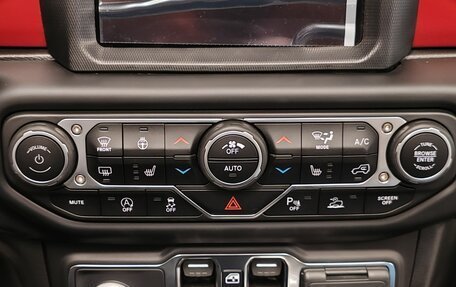 Jeep Wrangler, 2023 год, 7 800 000 рублей, 14 фотография
