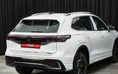 Volkswagen Tiguan, 2024 год, 5 600 000 рублей, 6 фотография