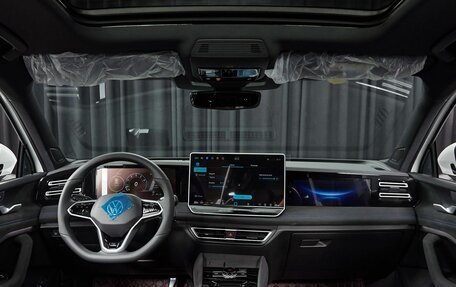 Volkswagen Tiguan, 2024 год, 5 600 000 рублей, 7 фотография