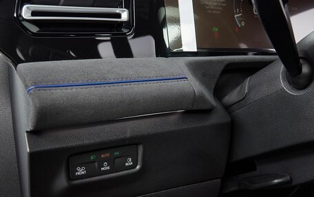 Volkswagen Tiguan, 2024 год, 5 600 000 рублей, 14 фотография