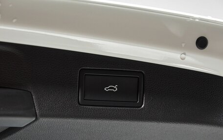 Volkswagen Tiguan, 2024 год, 5 600 000 рублей, 24 фотография