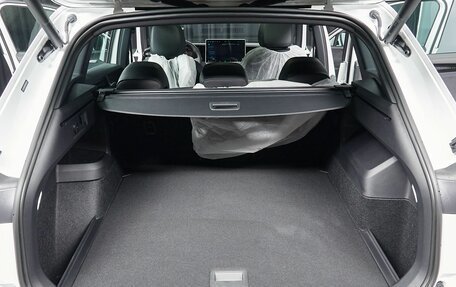 Volkswagen Tiguan, 2024 год, 5 600 000 рублей, 26 фотография