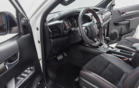 Toyota Hilux VIII, 2023 год, 6 999 000 рублей, 9 фотография