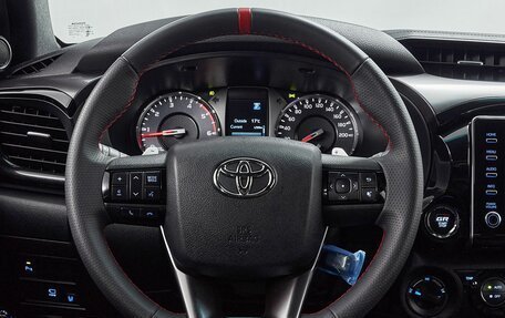 Toyota Hilux VIII, 2023 год, 6 999 000 рублей, 15 фотография