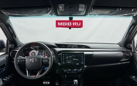 Toyota Hilux VIII, 2023 год, 6 999 000 рублей, 10 фотография