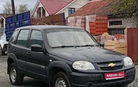 Chevrolet Niva I рестайлинг, 2016 год, 580 000 рублей, 1 фотография