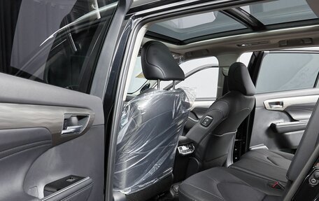 Toyota Highlander, 2024 год, 6 389 000 рублей, 14 фотография