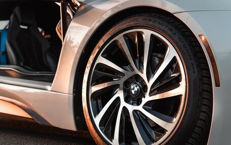 BMW i8 I рестайлинг, 2015 год, 5 750 000 рублей, 10 фотография