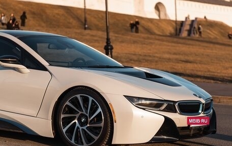 BMW i8 I рестайлинг, 2015 год, 5 750 000 рублей, 5 фотография