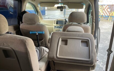 Nissan Serena II, 2002 год, 16 фотография
