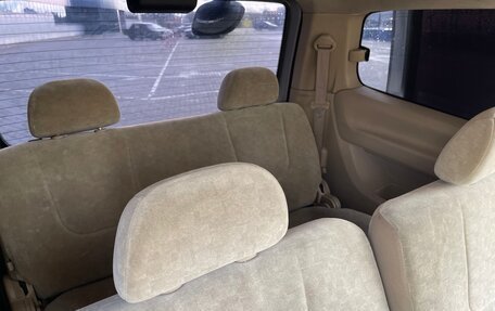Nissan Serena II, 2002 год, 14 фотография