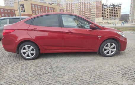 Hyundai Solaris II рестайлинг, 2013 год, 770 000 рублей, 4 фотография