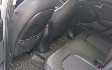 Hyundai ix35 I рестайлинг, 2011 год, 999 000 рублей, 9 фотография