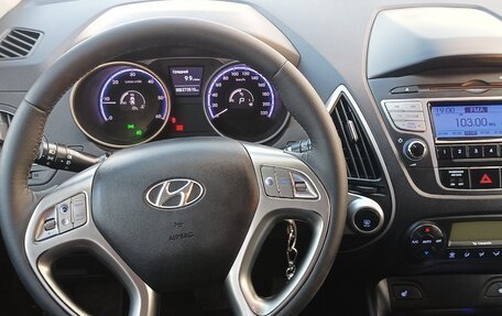 Hyundai ix35 I рестайлинг, 2011 год, 999 000 рублей, 12 фотография