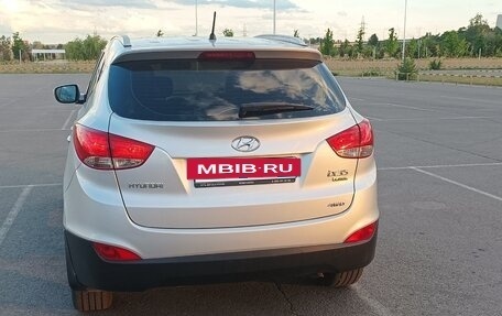 Hyundai ix35 I рестайлинг, 2011 год, 999 000 рублей, 4 фотография