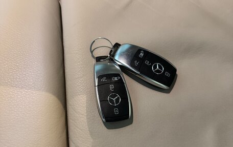 Mercedes-Benz V-Класс, 2024 год, 11 800 000 рублей, 16 фотография