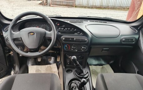 Chevrolet Niva I рестайлинг, 2016 год, 580 000 рублей, 8 фотография