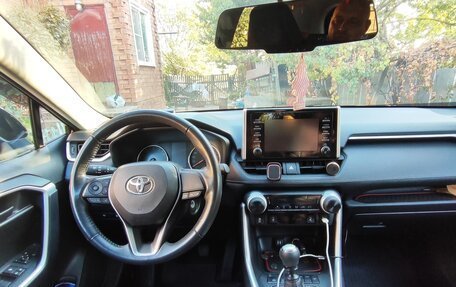 Toyota RAV4, 2020 год, 2 750 000 рублей, 6 фотография