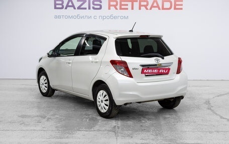 Toyota Vitz, 2011 год, 815 000 рублей, 7 фотография