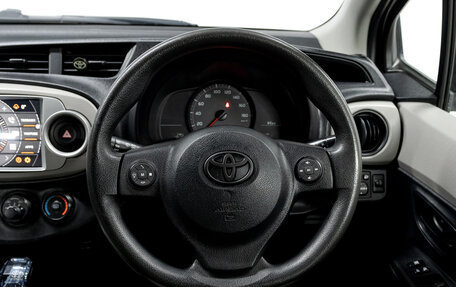 Toyota Vitz, 2011 год, 815 000 рублей, 19 фотография