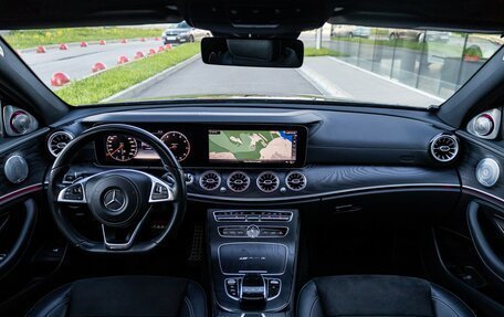 Mercedes-Benz E-Класс, 2017 год, 2 999 000 рублей, 18 фотография