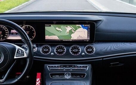 Mercedes-Benz E-Класс, 2017 год, 2 999 000 рублей, 19 фотография