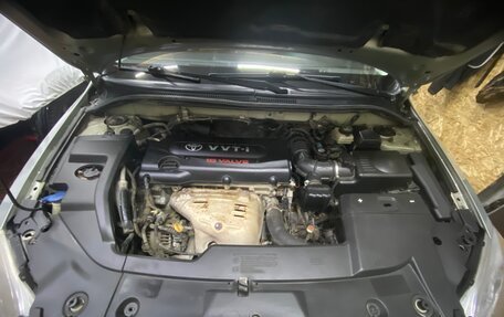 Toyota Avensis III рестайлинг, 2004 год, 690 000 рублей, 3 фотография