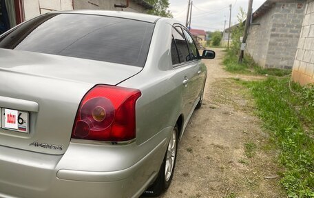 Toyota Avensis III рестайлинг, 2004 год, 690 000 рублей, 4 фотография