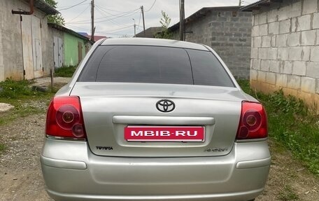 Toyota Avensis III рестайлинг, 2004 год, 690 000 рублей, 11 фотография