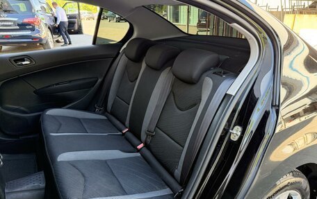 Peugeot 408 I рестайлинг, 2015 год, 725 000 рублей, 9 фотография
