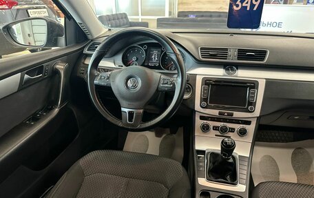 Volkswagen Passat B7, 2011 год, 1 099 000 рублей, 14 фотография