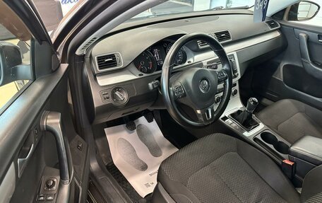 Volkswagen Passat B7, 2011 год, 1 099 000 рублей, 10 фотография