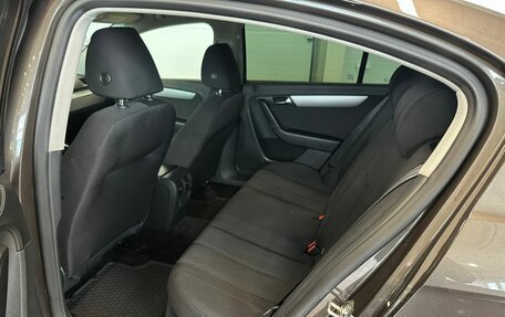Volkswagen Passat B7, 2011 год, 1 099 000 рублей, 18 фотография