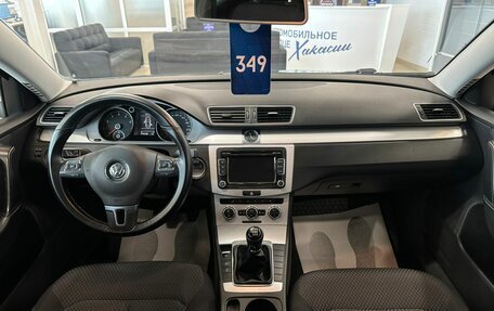 Volkswagen Passat B7, 2011 год, 1 099 000 рублей, 16 фотография