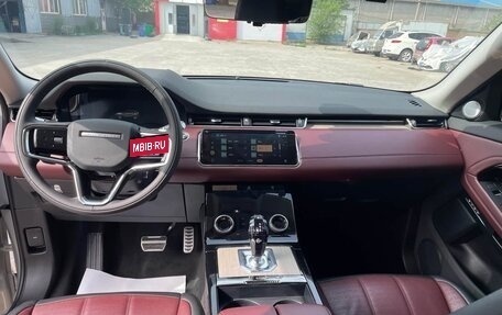 Land Rover Range Rover Evoque II, 2022 год, 2 910 000 рублей, 5 фотография