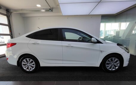 Hyundai Solaris II рестайлинг, 2016 год, 800 000 рублей, 5 фотография