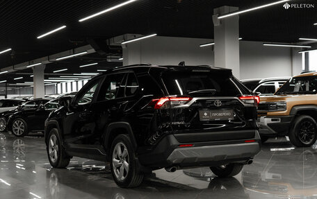 Toyota RAV4, 2020 год, 2 990 000 рублей, 4 фотография