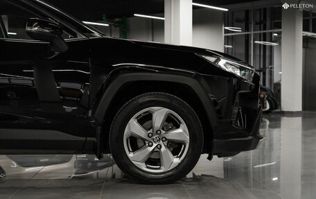 Toyota RAV4, 2020 год, 2 990 000 рублей, 26 фотография