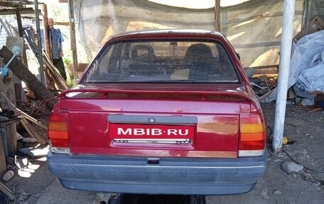 Opel Omega A, 1989 год, 300 000 рублей, 3 фотография