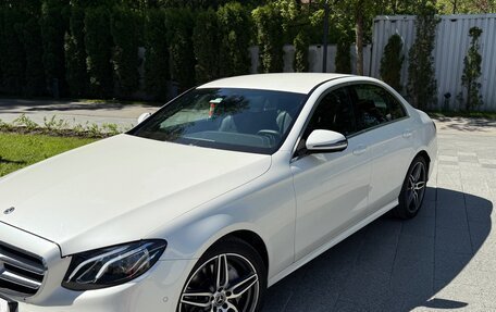 Mercedes-Benz E-Класс, 2017 год, 3 500 000 рублей, 7 фотография