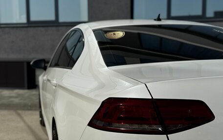 Volkswagen Passat B8 рестайлинг, 2015 год, 1 590 000 рублей, 5 фотография