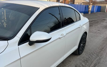 Volkswagen Passat B8 рестайлинг, 2015 год, 1 590 000 рублей, 11 фотография